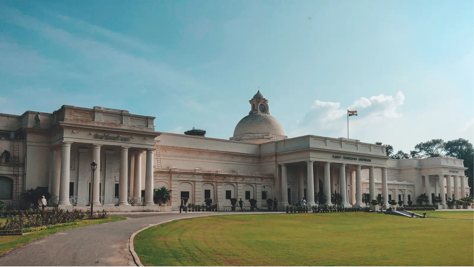 Governor's House (Raj Bhavan)